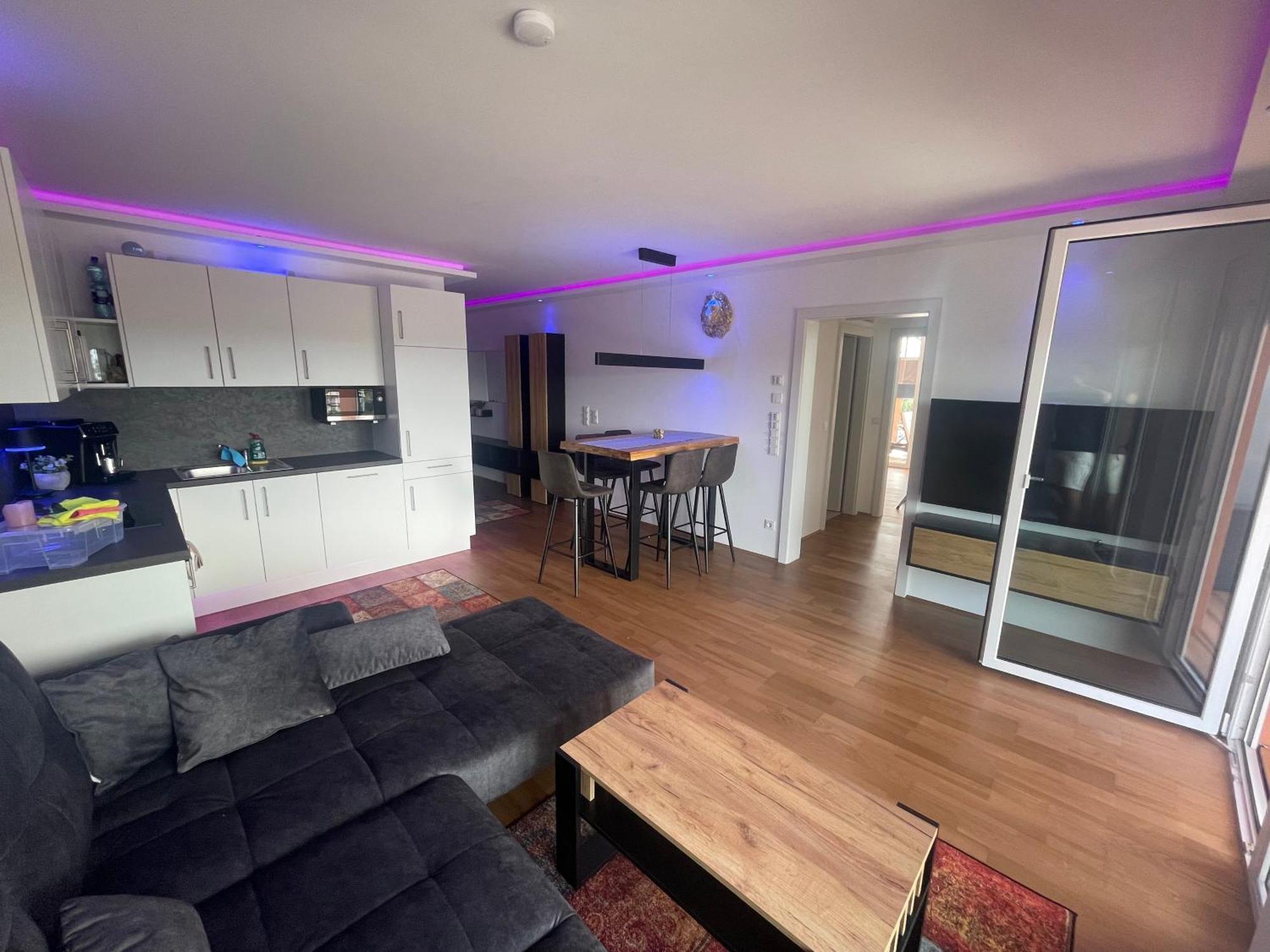 그라츠 100 Qm Penthouse, Self-Check-In, 2 Parkplaetze 아파트 외부 사진