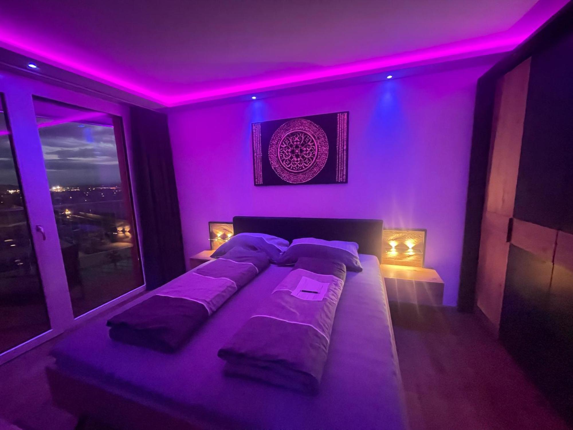 그라츠 100 Qm Penthouse, Self-Check-In, 2 Parkplaetze 아파트 외부 사진