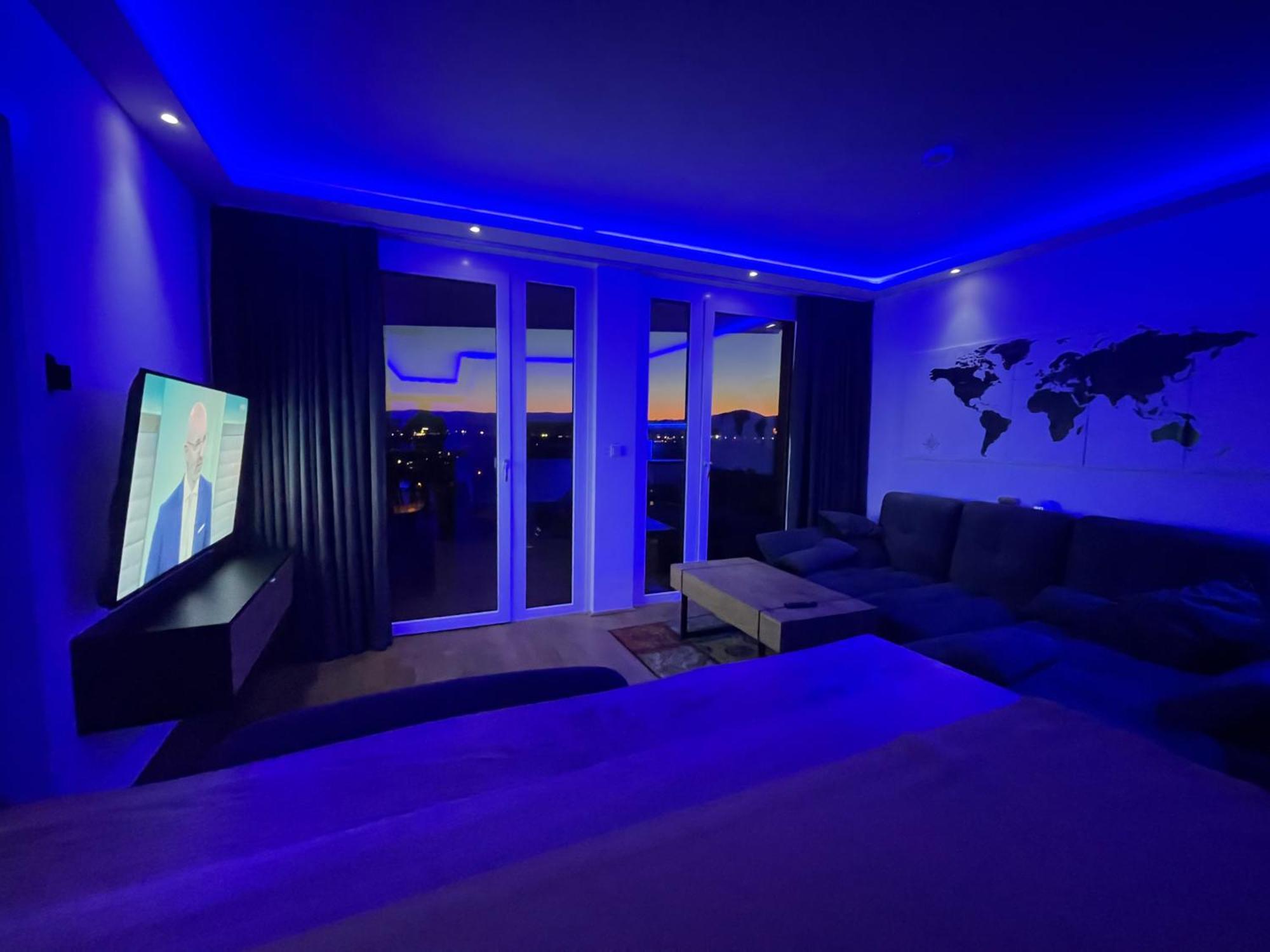 그라츠 100 Qm Penthouse, Self-Check-In, 2 Parkplaetze 아파트 외부 사진